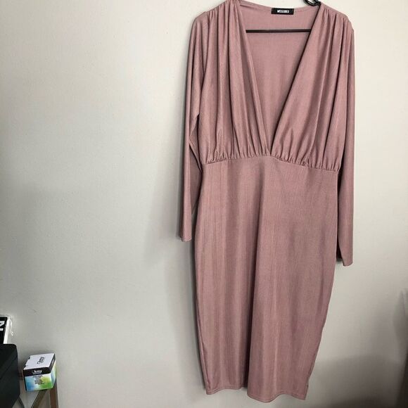 Missguided mauve Slinky Plunge Bodycon Midi Dress - Picture 9 of 16